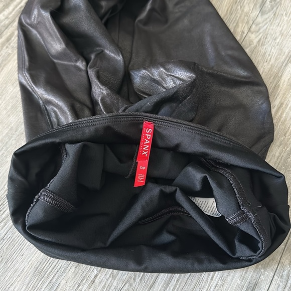 Spanx leggings - Picture 4 of 4
